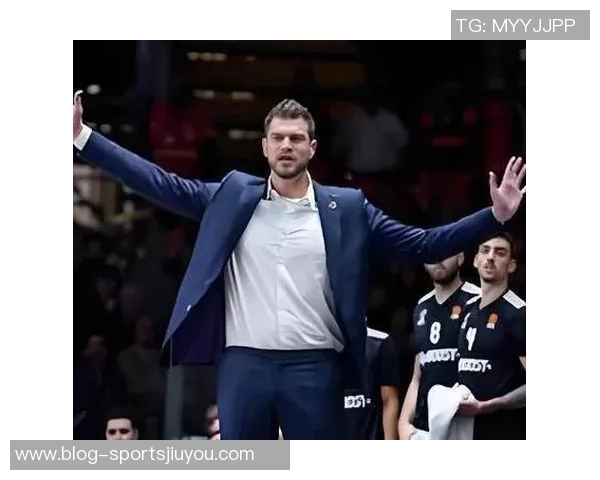 拓记:斯普利特赞同波波观点强调新人应坚持努力而非安慰 拓记:斯普利特赞同波波观点强调新人应坚持努力而非安慰