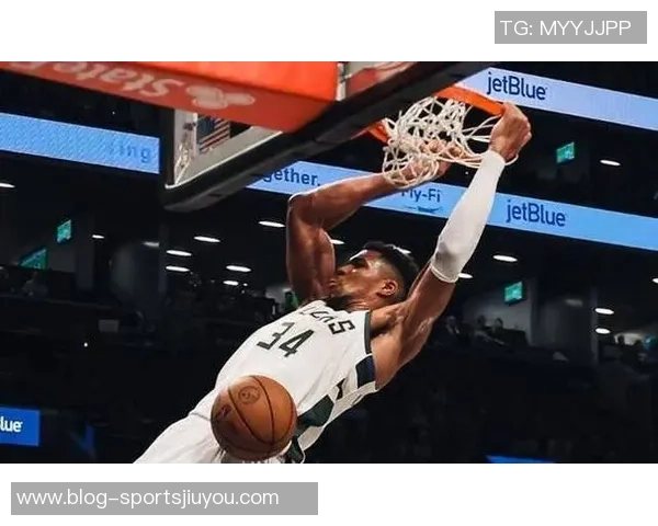 字母哥创造历史单赛季最快达成250分100篮板50助攻壮举